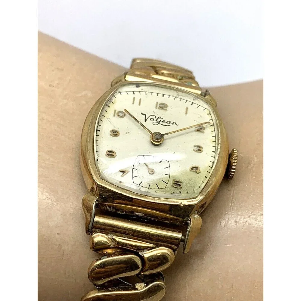 Clifford Valjean Men's Watch Vintage Swiss Hand Wind Gold 27mm FOR REPAIR PARTS